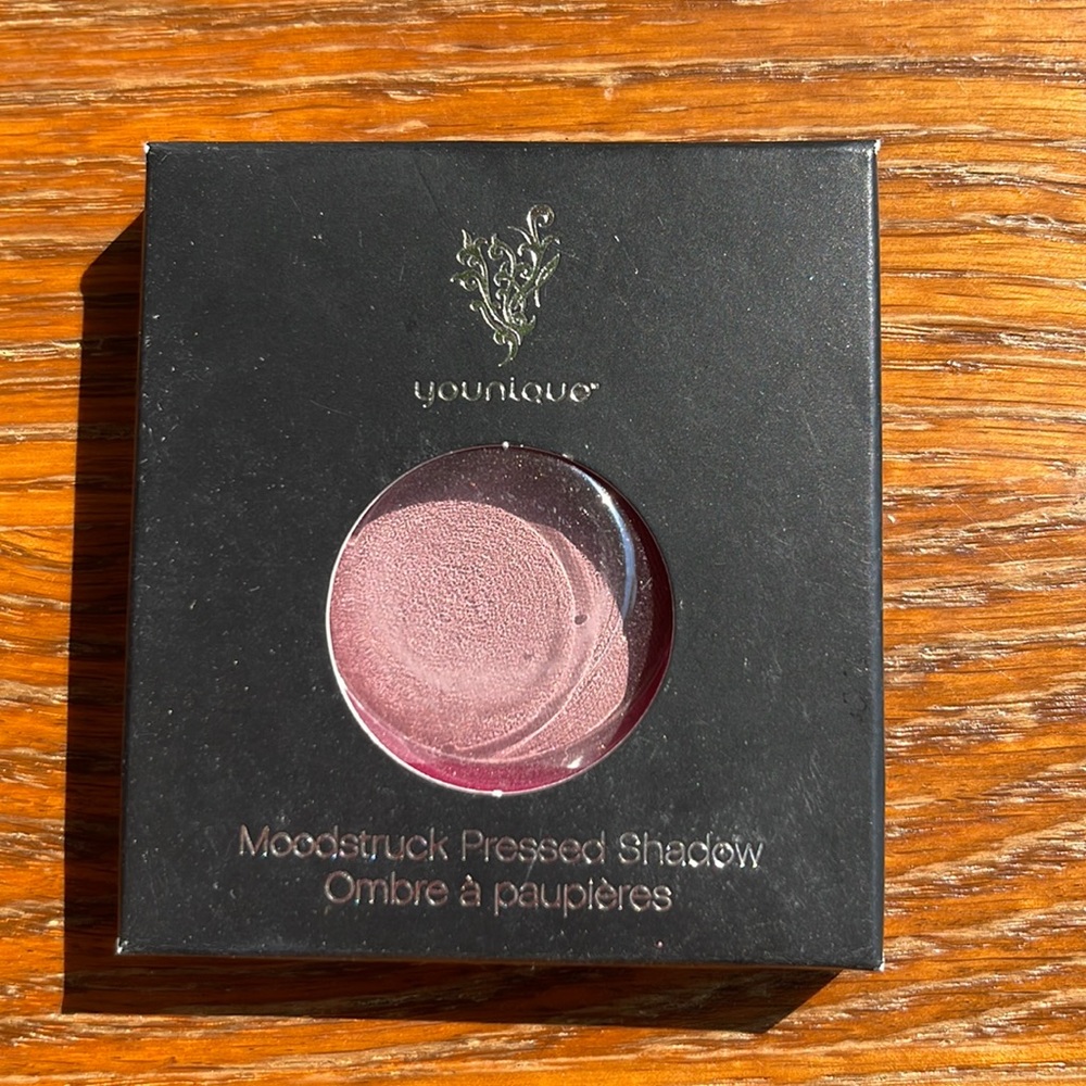 Younique Eyeshadow